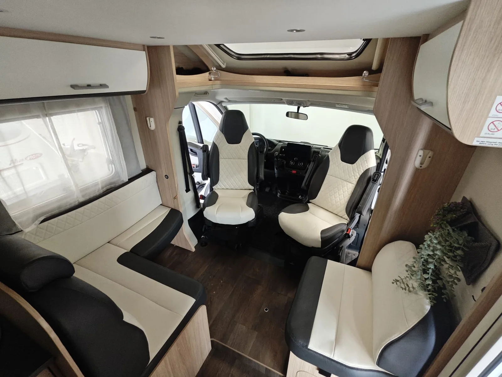 Bekleding van zitplaatsen in een camper