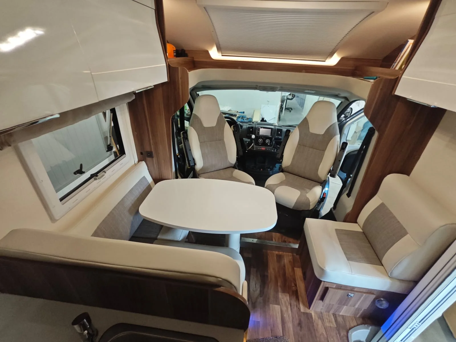 Bekleding van zitplaatsen in een camper