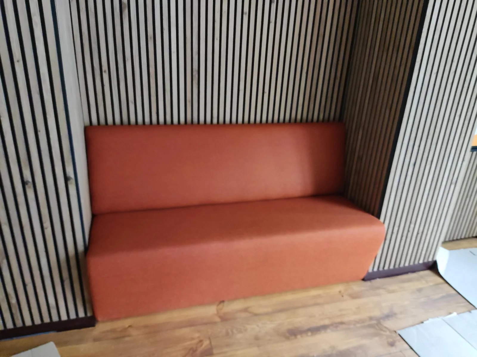Gestoffeerd meubel uit het portfolio van HARPA