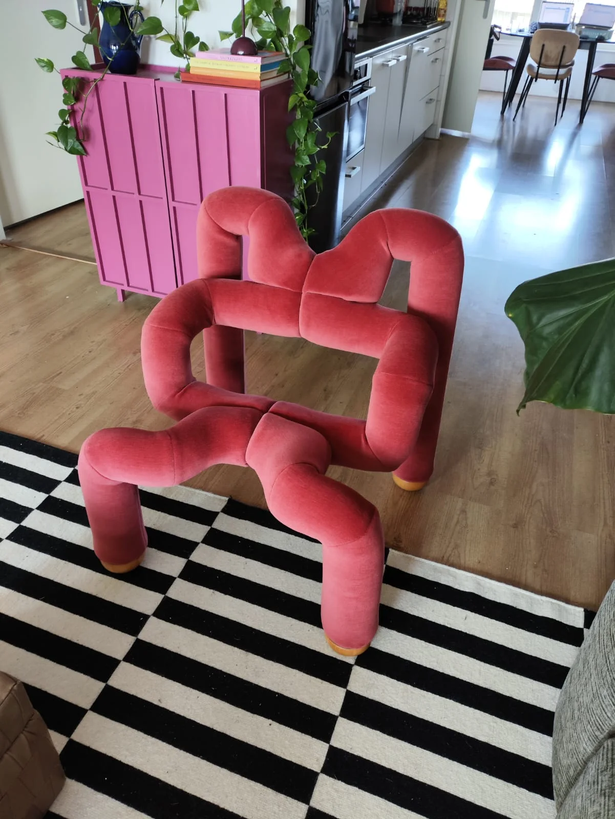 Gestoffeerd meubel uit het portfolio van HARPA