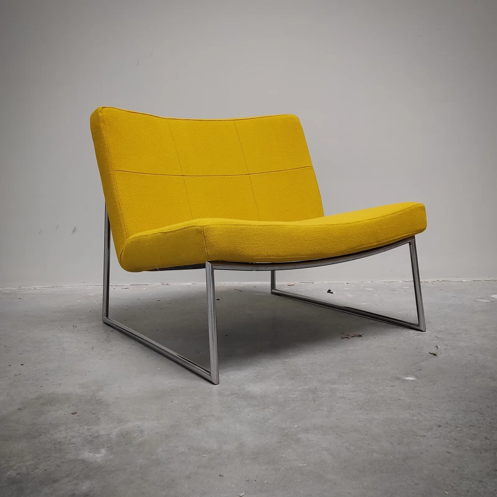 Gestoffeerd meubel uit het portfolio van HARPA