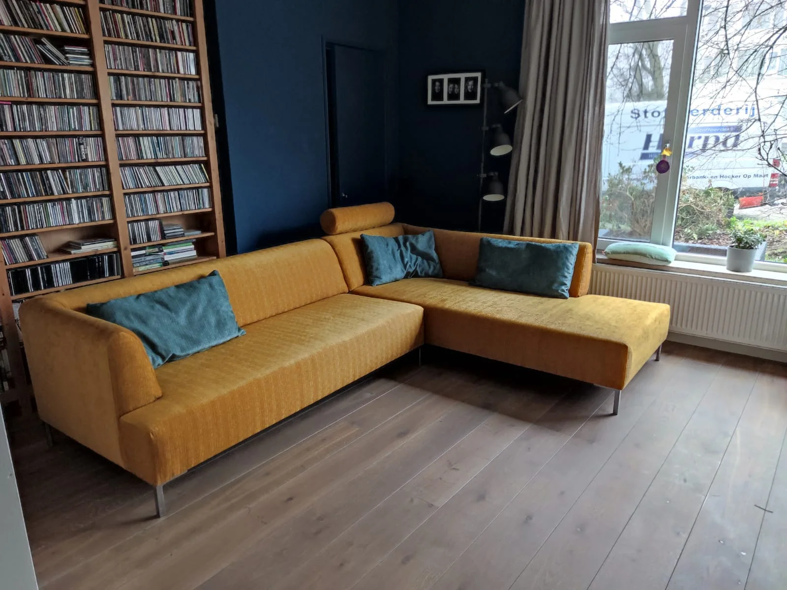 Gestoffeerd meubel uit het portfolio van HARPA