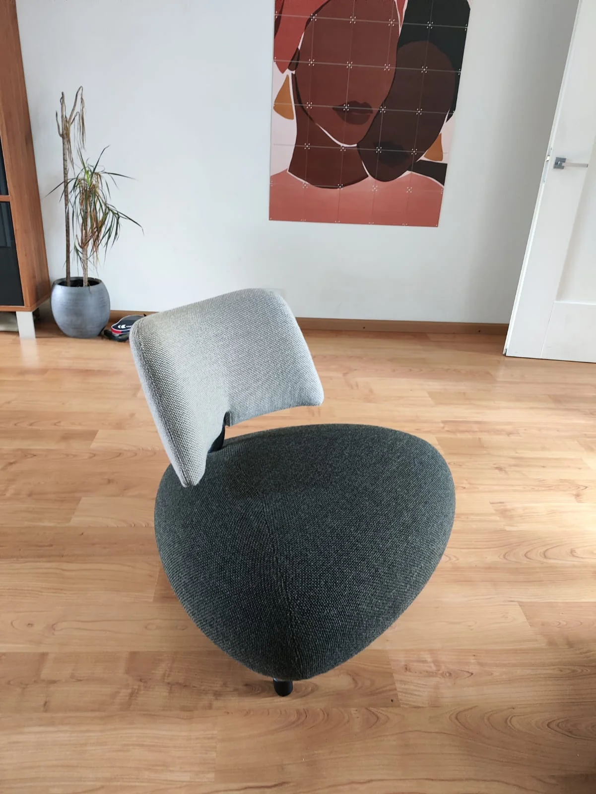 Gestoffeerd meubel uit het portfolio van HARPA